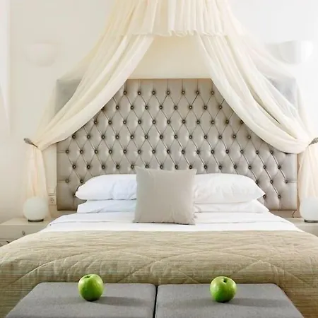 Daedalus Hotel Fira (Santorini)