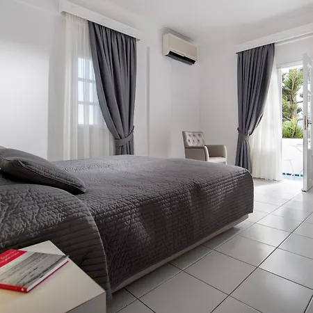 Daedalus Hotel Fira (Santorini)